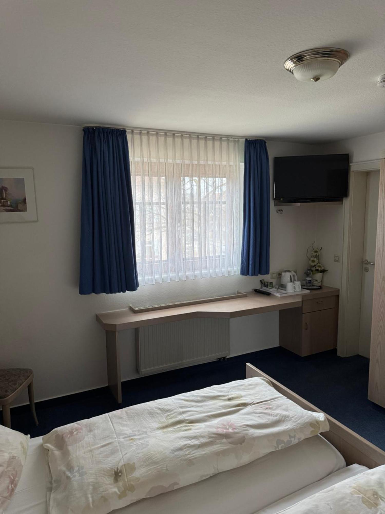 Hotel Gruener Baum Rastatt Eksteriør billede