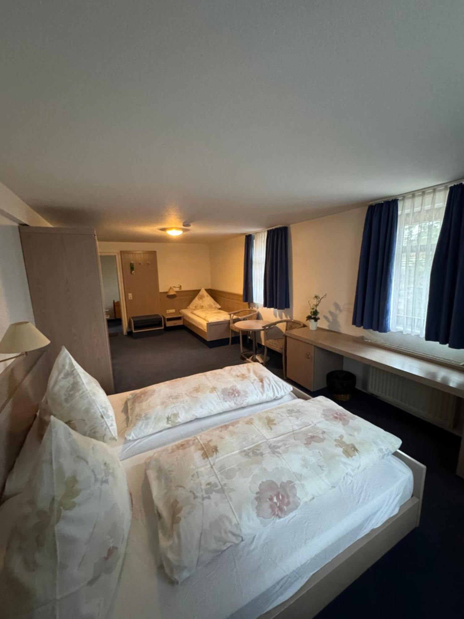 Hotel Gruener Baum Rastatt Eksteriør billede