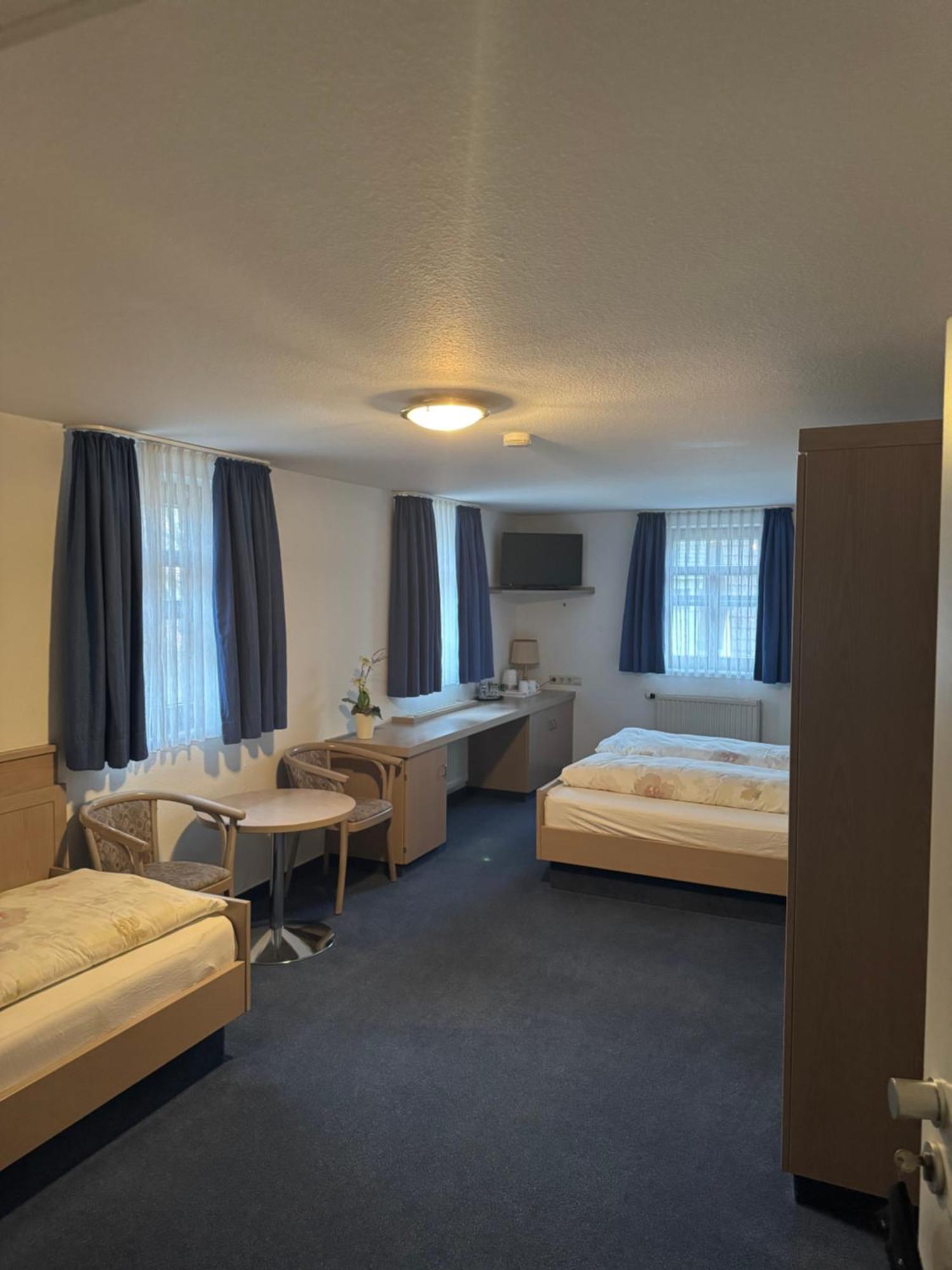 Hotel Gruener Baum Rastatt Eksteriør billede