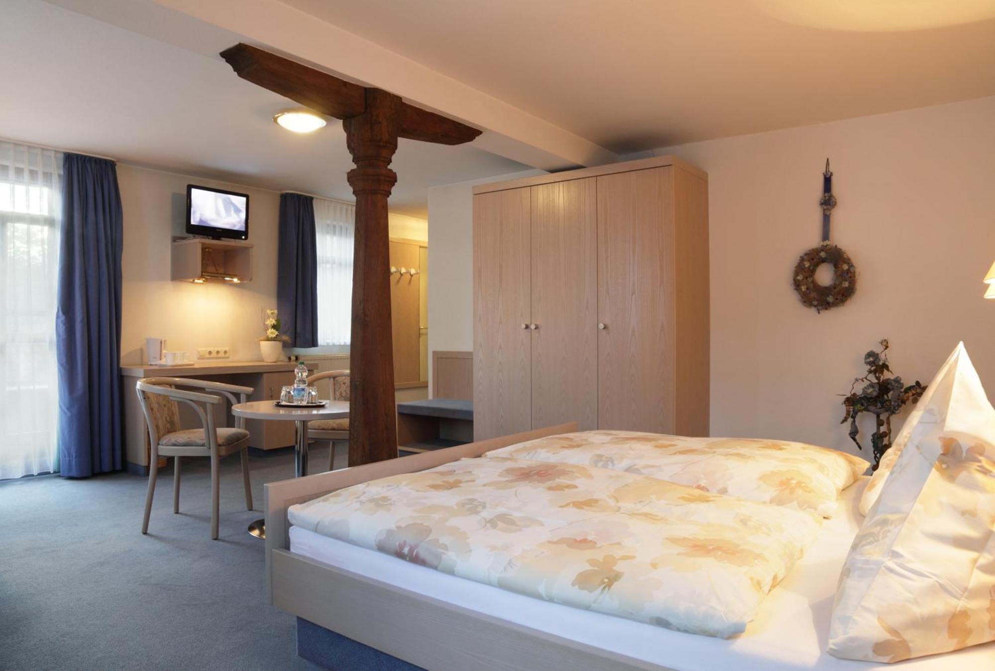 Hotel Gruener Baum Rastatt Eksteriør billede